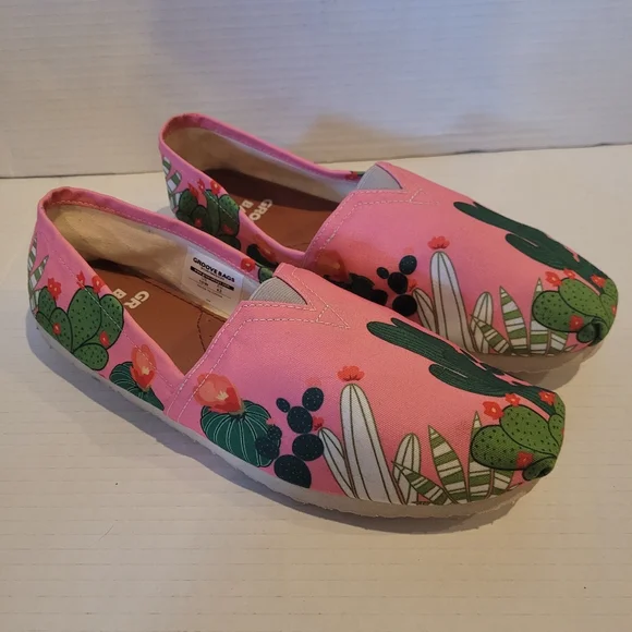Pink Shoes Slip on Terranium Plants Succulent Floral Boho Bohemian Size 10 10W - Picture 2 of 6